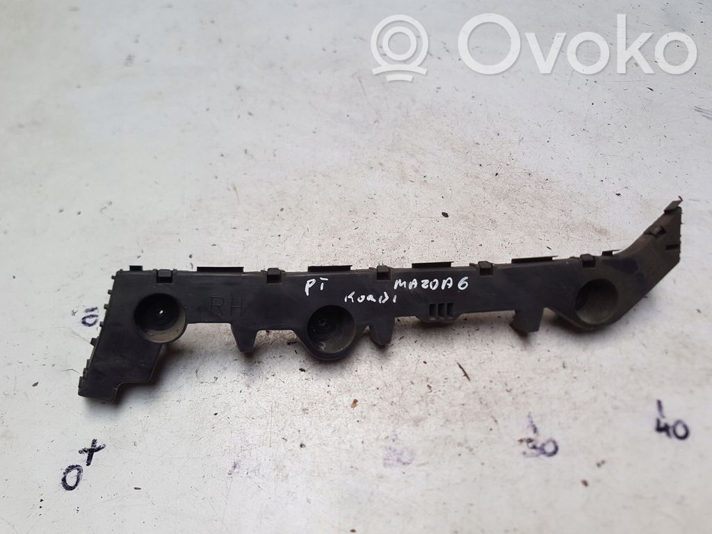 Rear bumper mounting bracket   GS2B502HI