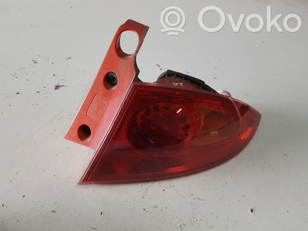 Seat Leon (1P) Lampă spate în caroserie 