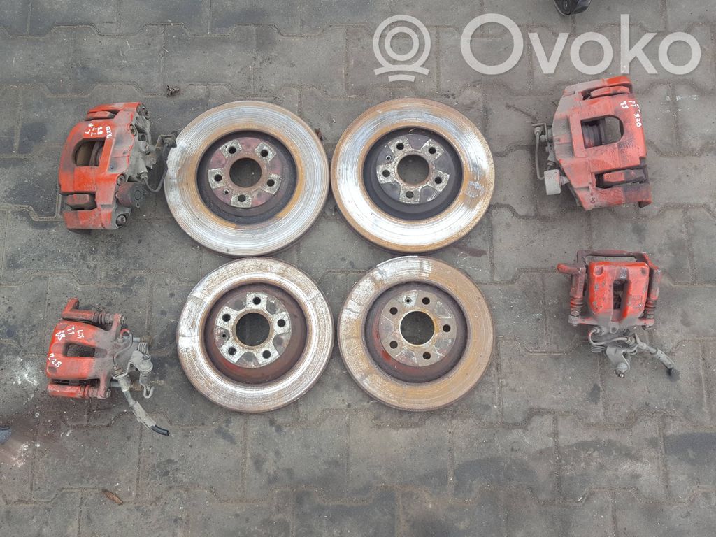 Front brake caliper