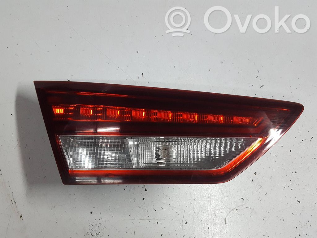 Lampy tylnej klapy bagażnika   5F9945307CXAUOPX,5F9945307C