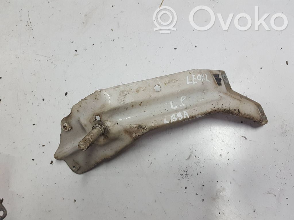 Seat Leon (1P) Spārna stiprinājums 