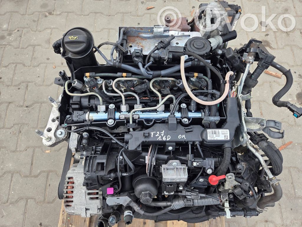 Toyota Avensis T270 Dzinēja komplekts 