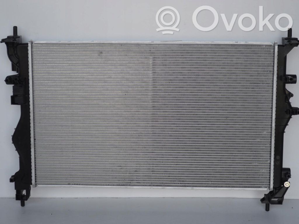 Opel Corsa E Coolant radiator 