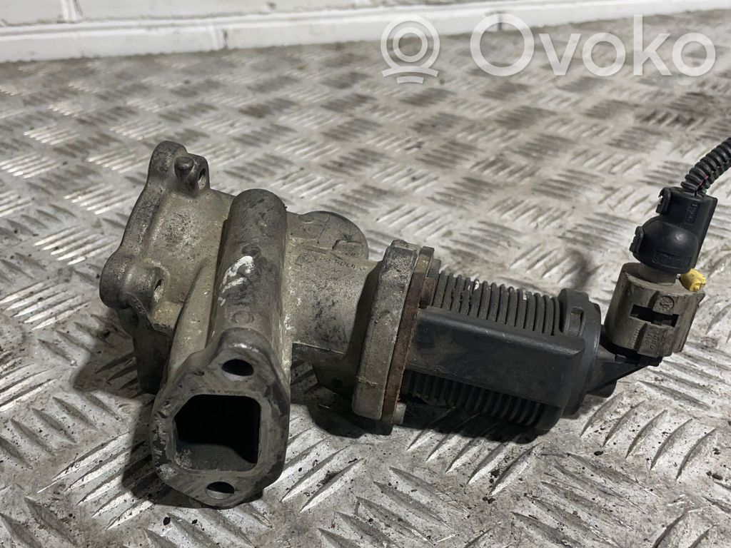 Opel Astra H EGR vožtuvas 