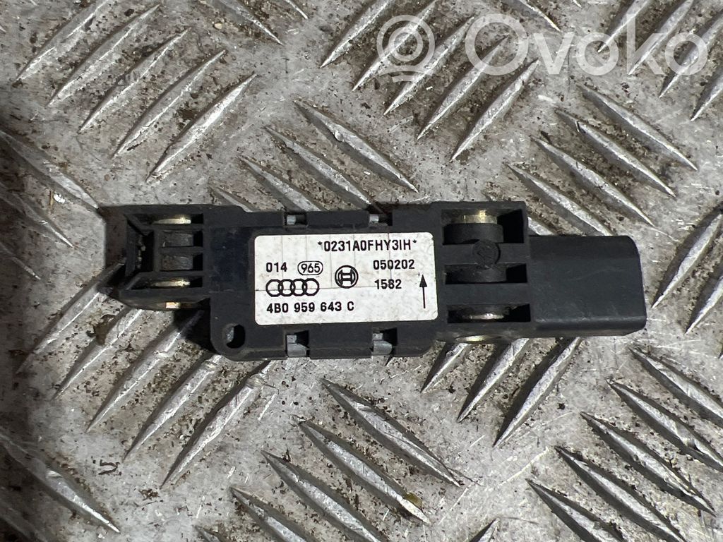 Audi A6 S6 C5 4B Czujnik uderzenia Airbag 