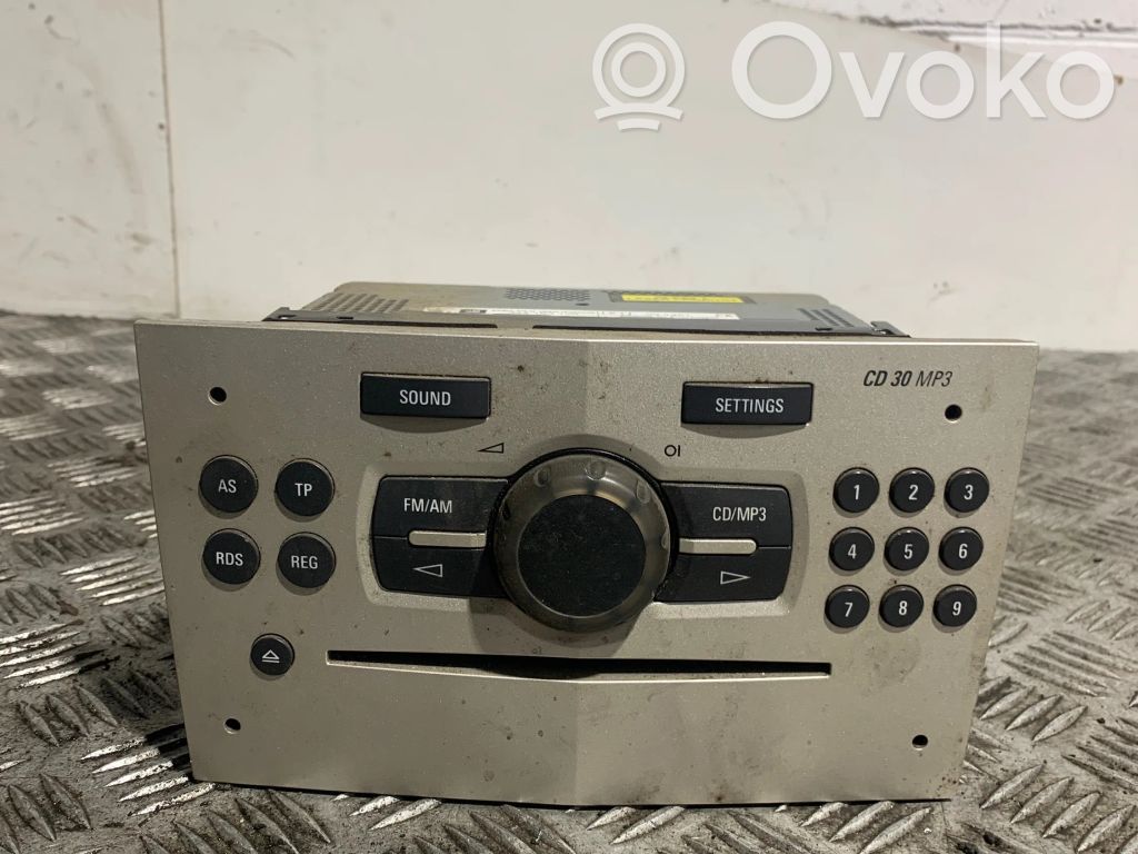 Opel Corsa C Radio/CD/DVD/GPS head unit 
