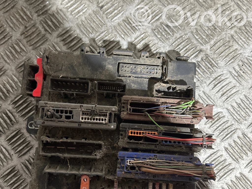 Opel Vectra C Módulo de fusible 