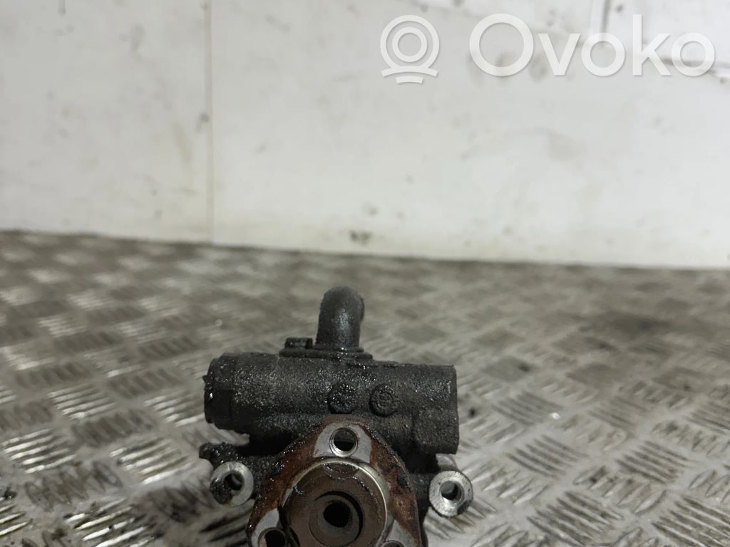 Volkswagen Golf IV Power steering pump 