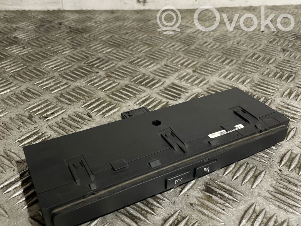 BMW 5 E60 E61 Interruptor del sensor de aparcamiento (PDC) 