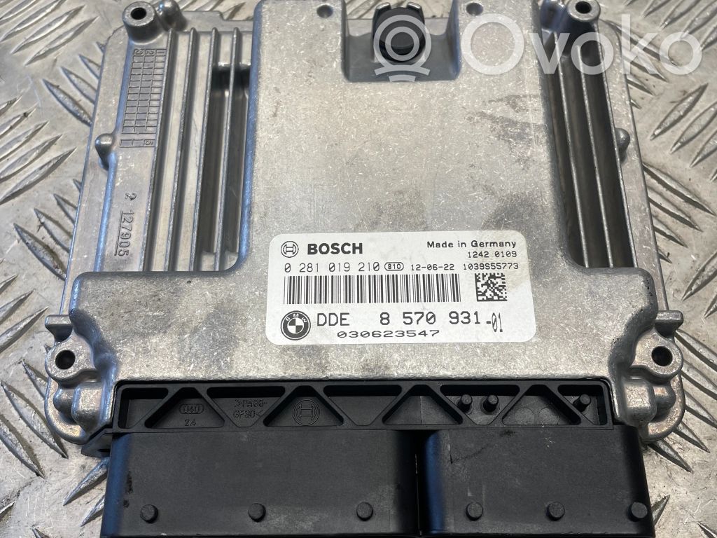 BMW 1 F20 F21 Engine control unit/module 