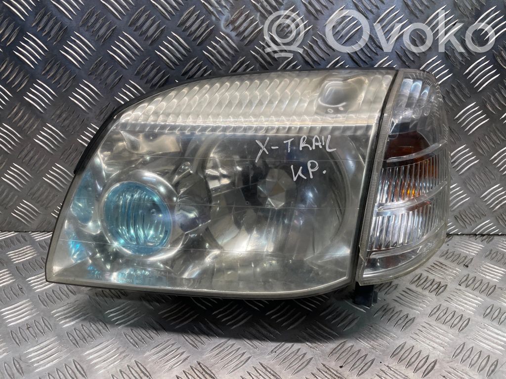 Nissan X-Trail T30 Headlight/headlamp 