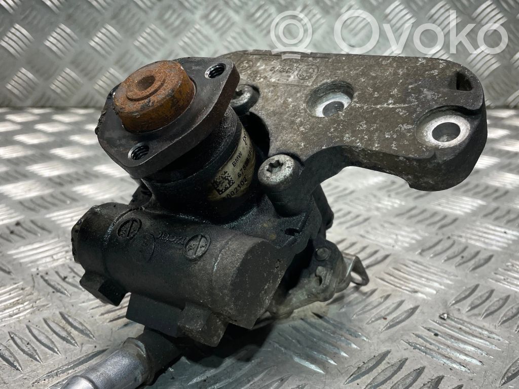 BMW X1 E84 Power steering pump 