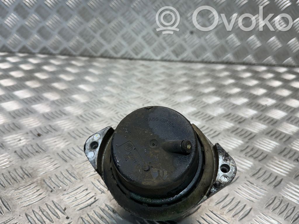 BMW 3 E90 E91 Engine mount bracket 