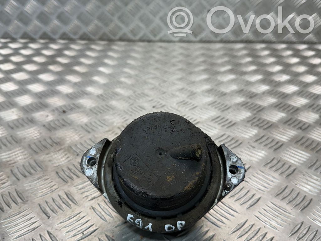 BMW 3 E90 E91 Engine mount bracket 