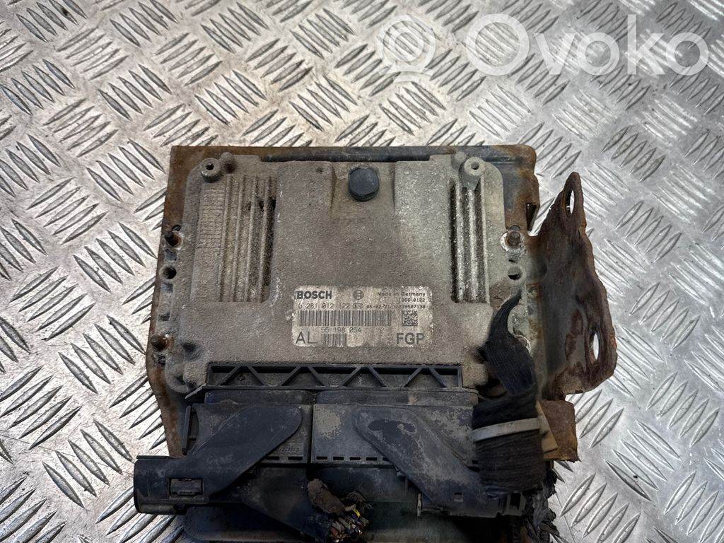 Opel Astra H Engine control unit/module 