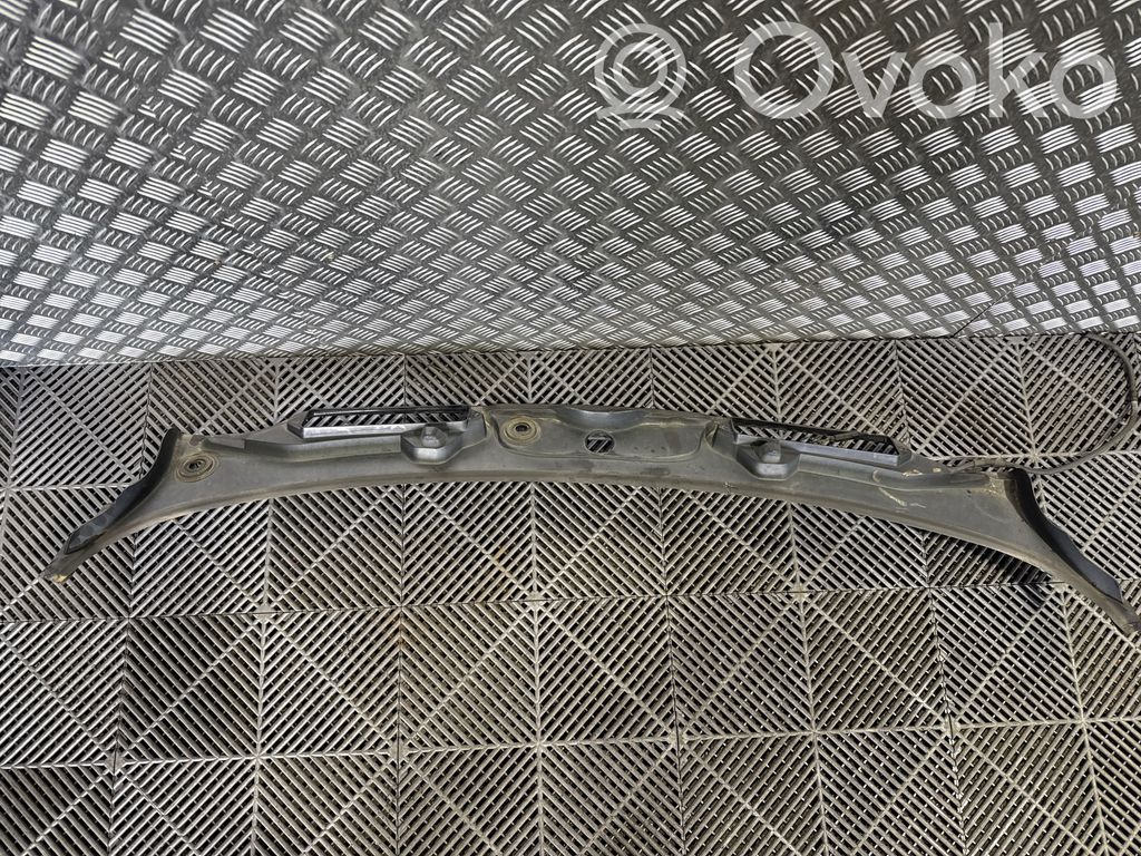 BMW 3 E90 E91 Wiper trim 