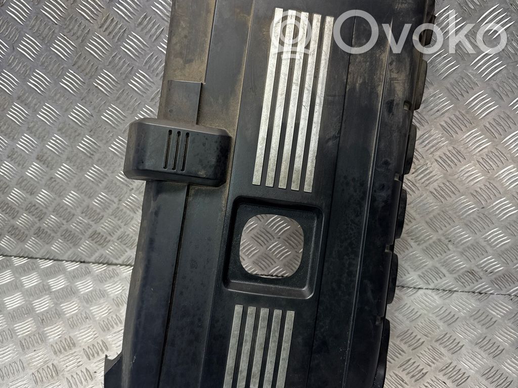BMW 3 E90 E91 Variklio dangtis (apdaila) 