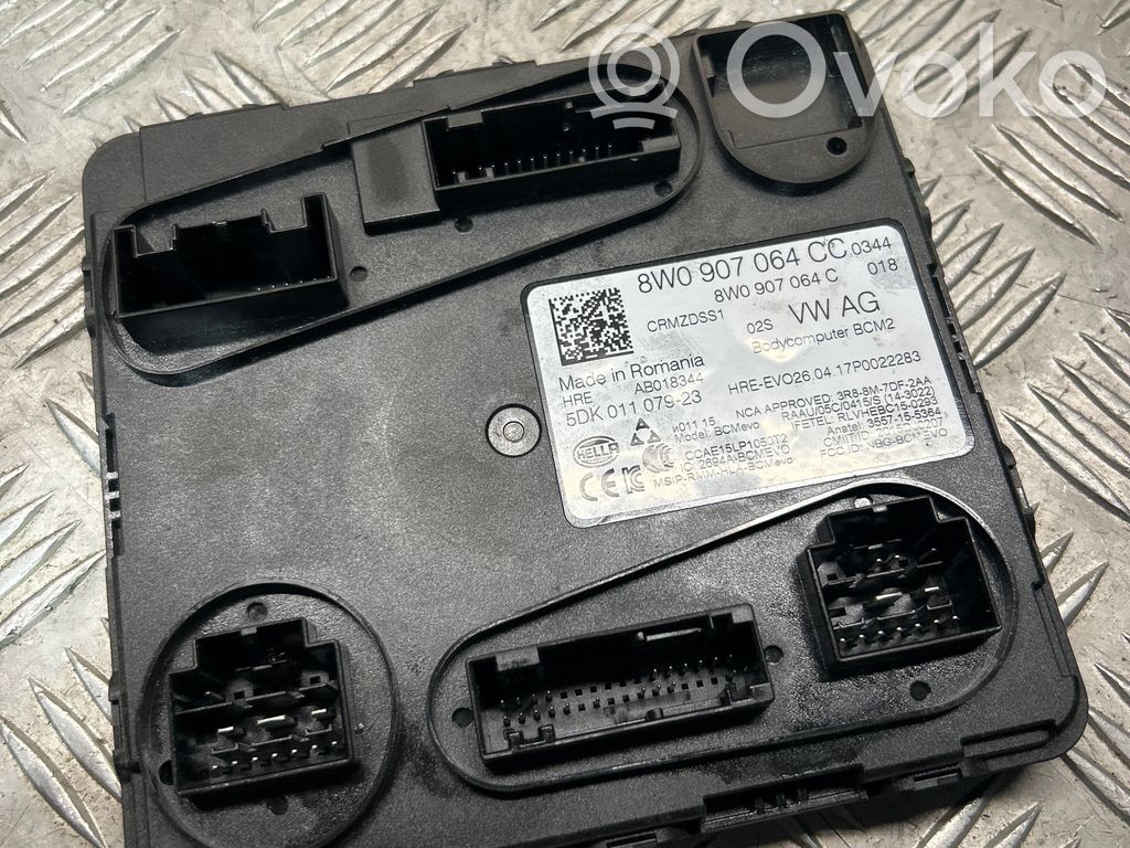 Audi A4 S4 B9 Komforto modulis 