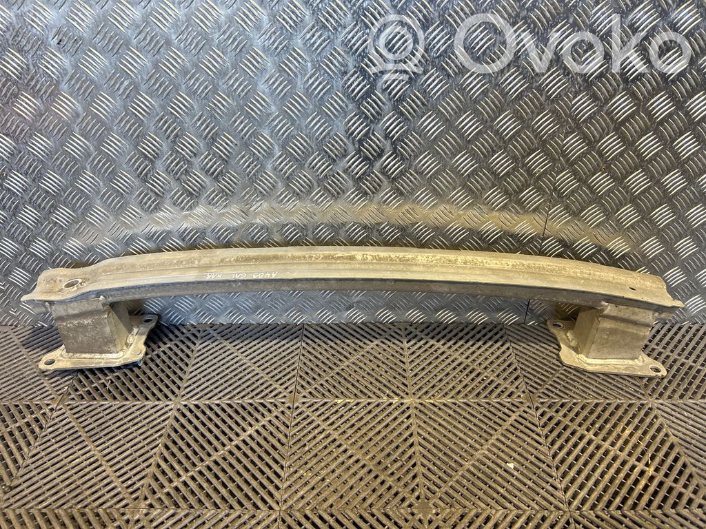 Audi A4 S4 B9 Travesaño del parachoques trasero 
