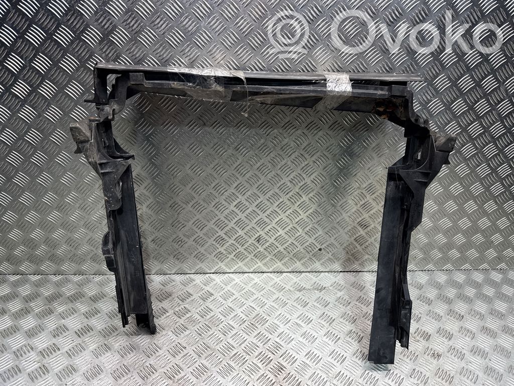 BMW X5 E70 Radiator trim 
