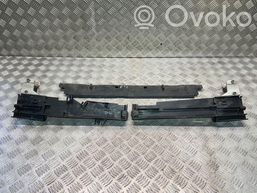 BMW 3 F30 F35 F31 Osłona chłodnicy 