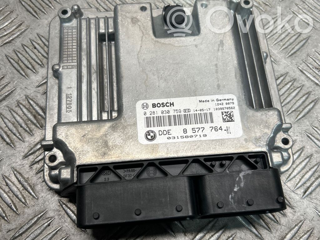 BMW 5 F10 F11 Engine control unit/module 