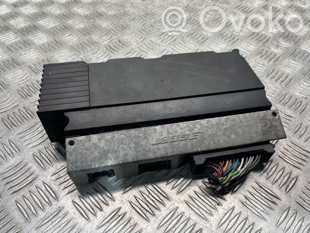 Audi Q7 4L Sound amplifier 