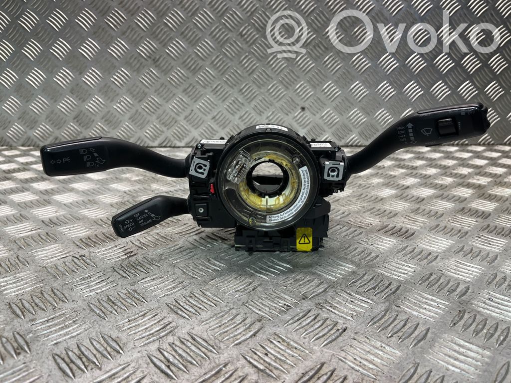 Audi A3 S3 A3 Sportback 8P Wiper turn signal indicator stalk/switch 