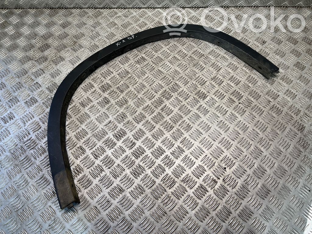 BMW X1 E84 Front arch trim 