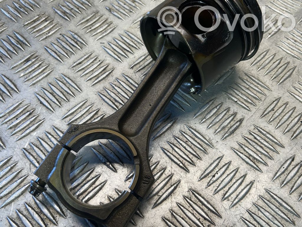 BMW 3 E90 E91 Piston 