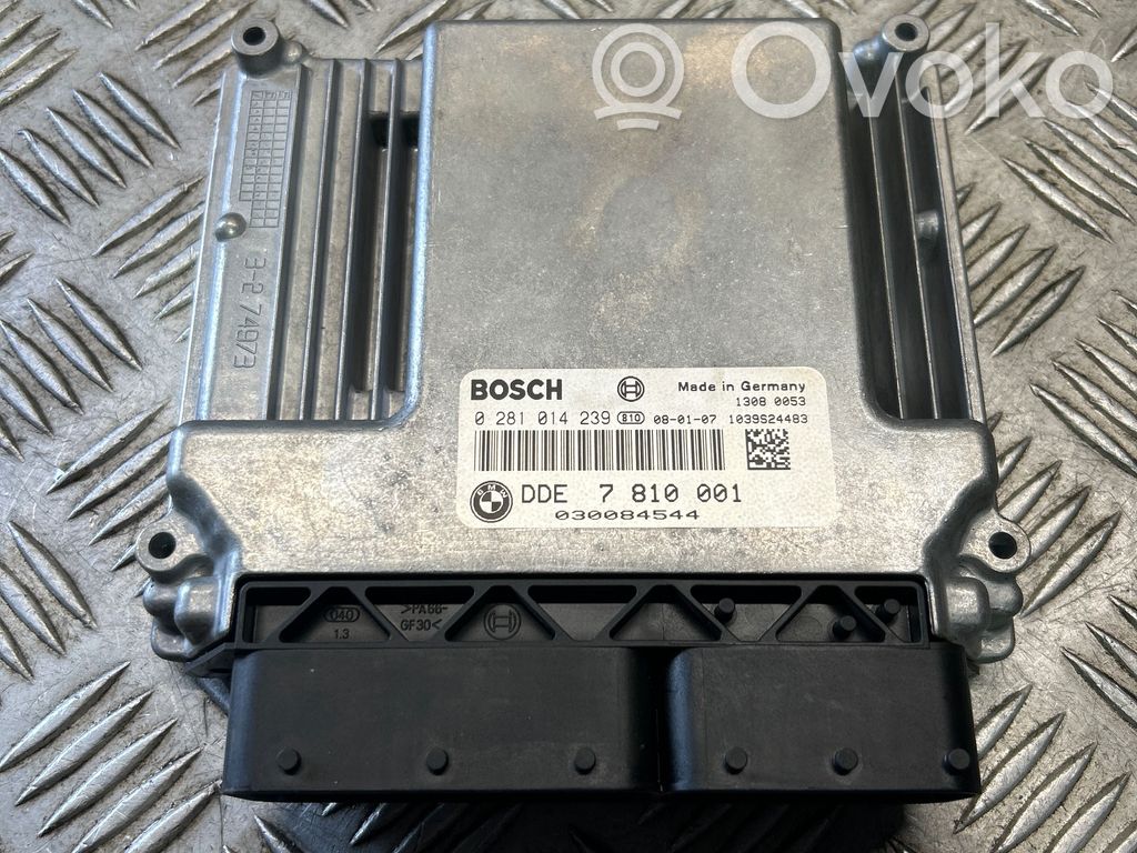 BMW 1 E81 E87 Dzinēja vadības bloks 