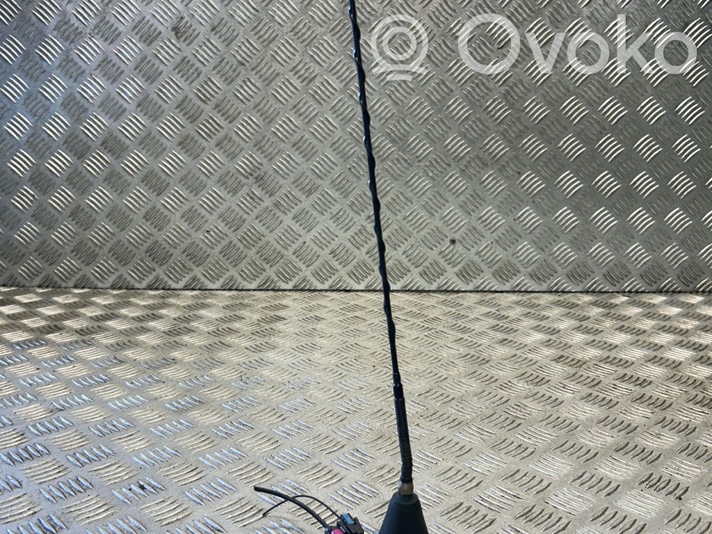 BMW 1 E82 E88 Antenas pastiprinātājs 
