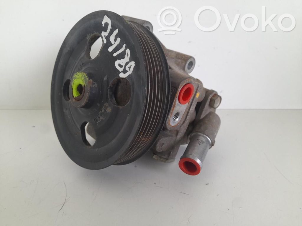 Ohjaustehostimen pumppu   6G913A696CD