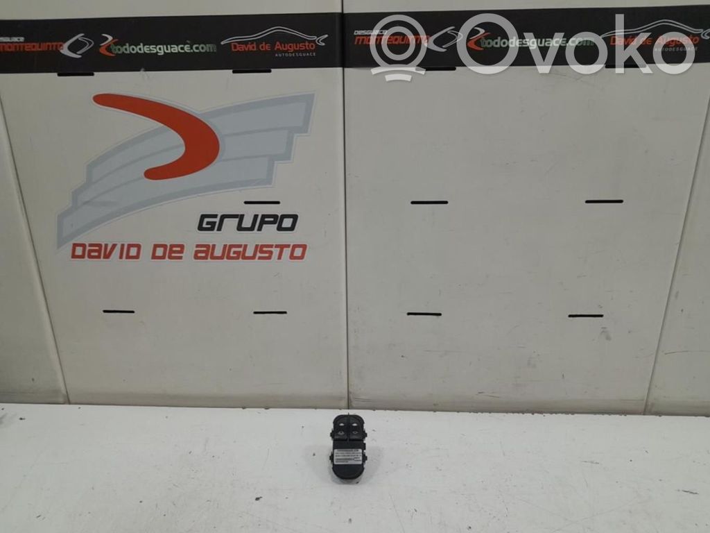 Interruptor del elevalunas eléctrico   7S4T14529AA