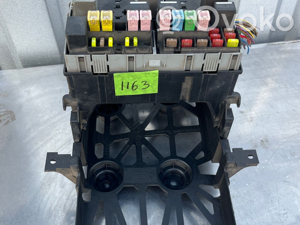 Módulo de fusible   6C1T14A067CA