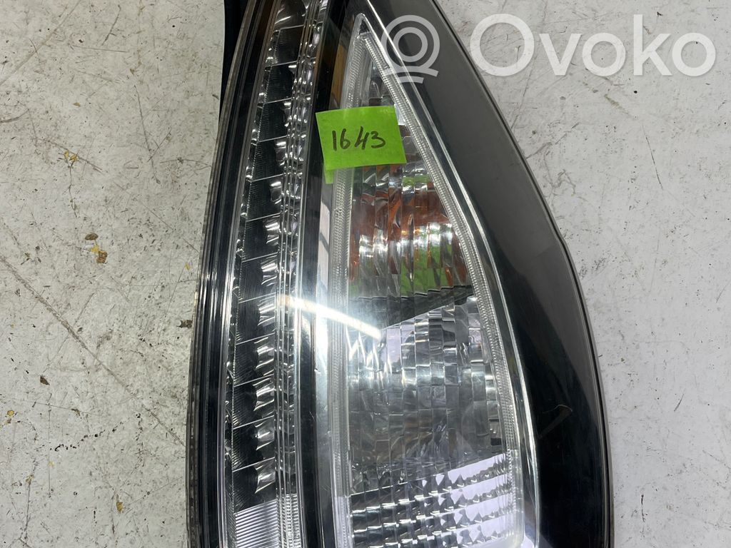 Mazda 5 Rear/tail lights 