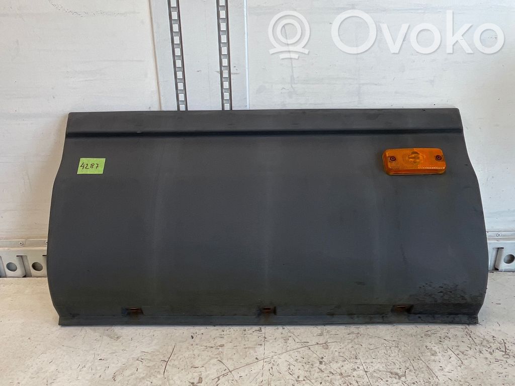 Iveco Daily 4th gen Contur aripă spate 