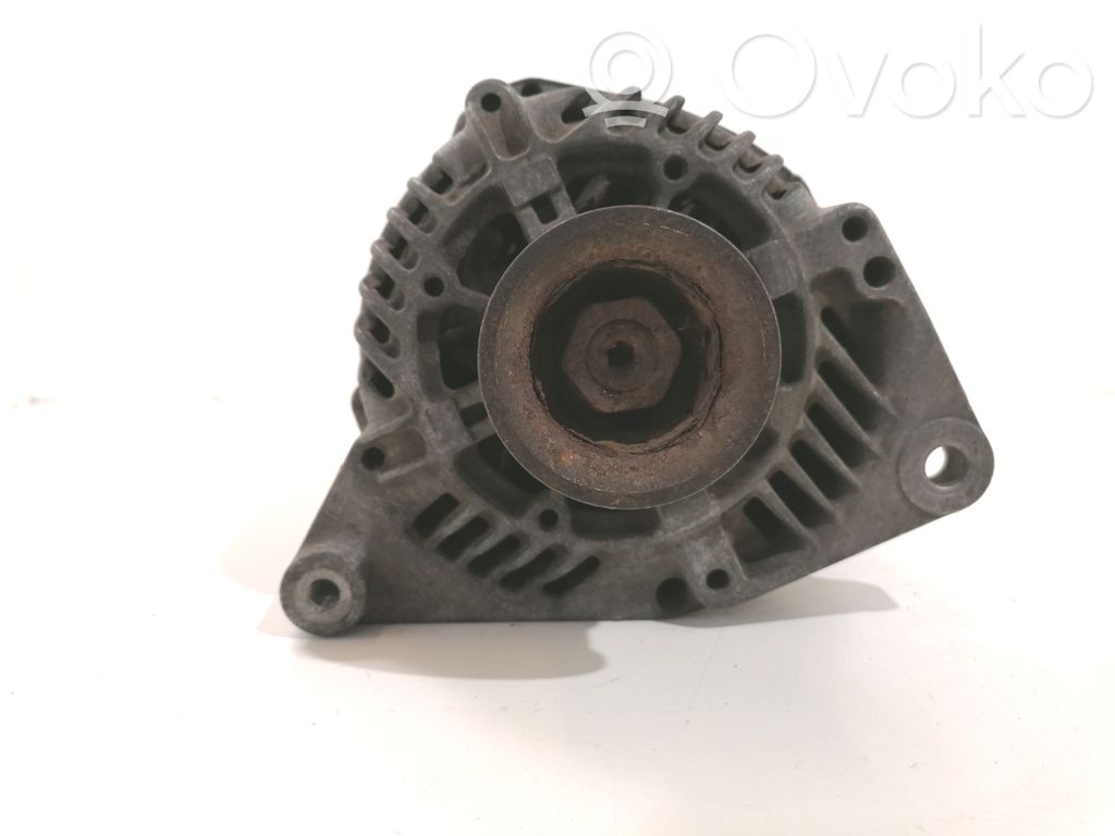 Volkswagen PASSAT B5 Ģenerators 