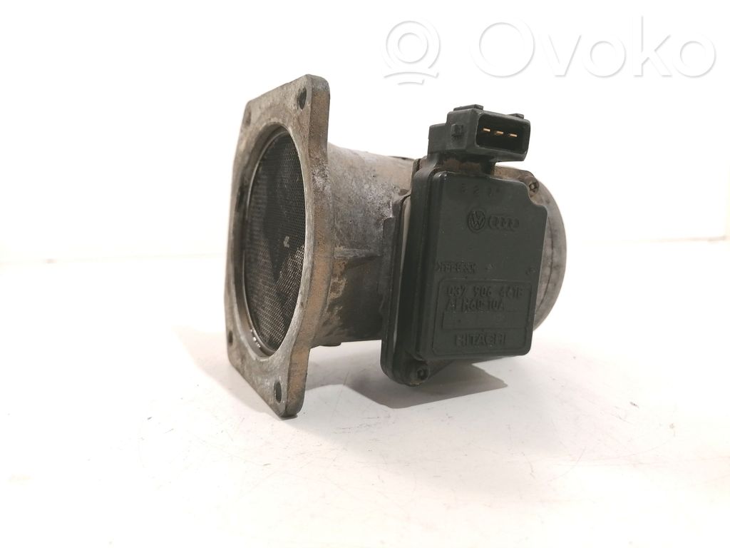 Audi A4 S4 B5 8D Oro srauto matuoklis 