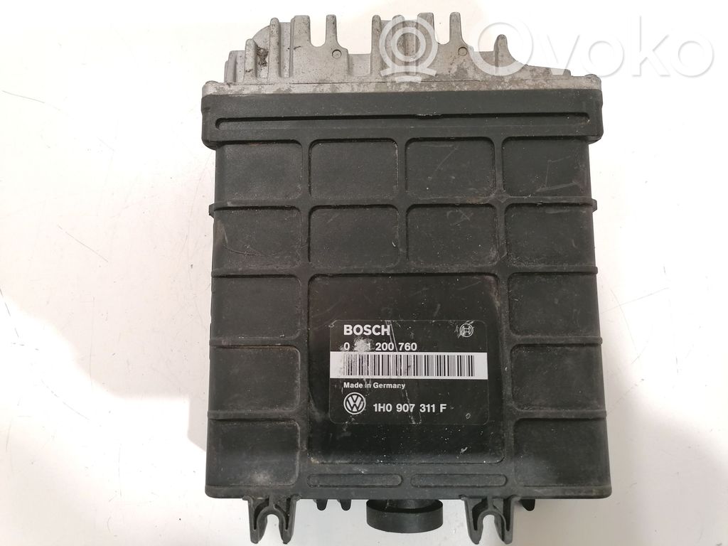 Volkswagen Golf III Engine control unit/module 