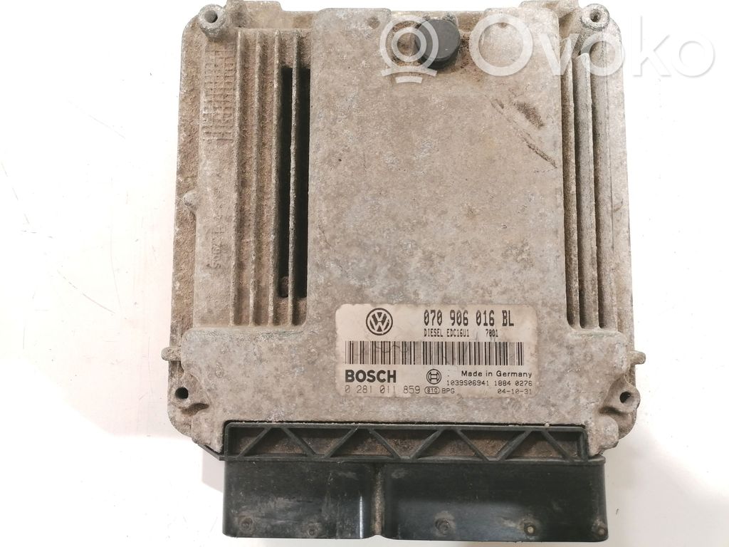 Volkswagen Touareg I Engine control unit/module 
