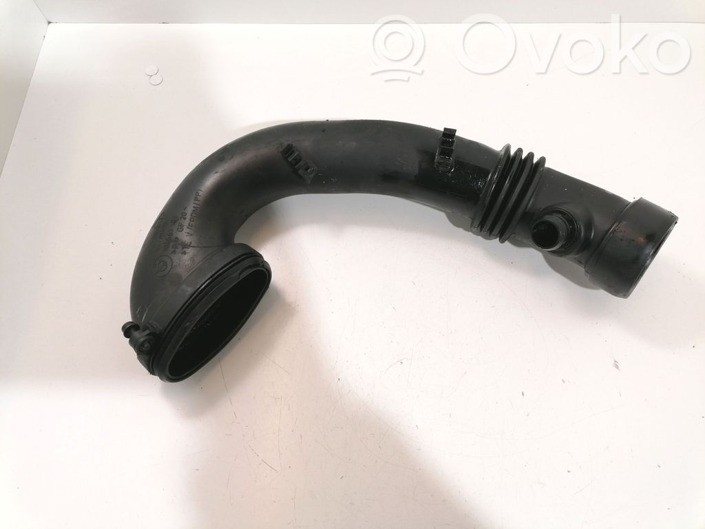 BMW 5 E60 E61 Gaisa caurule uz turbīnu 