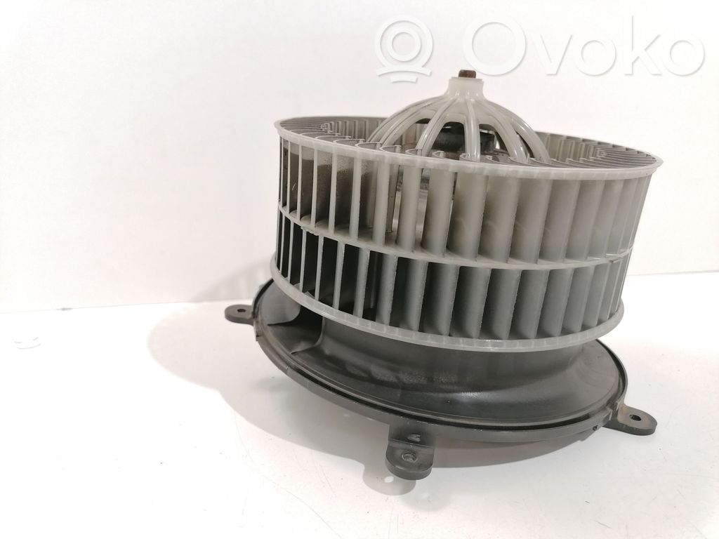 BMW 7 E65 E66 Pečiuko ventiliatorius/ putikas 