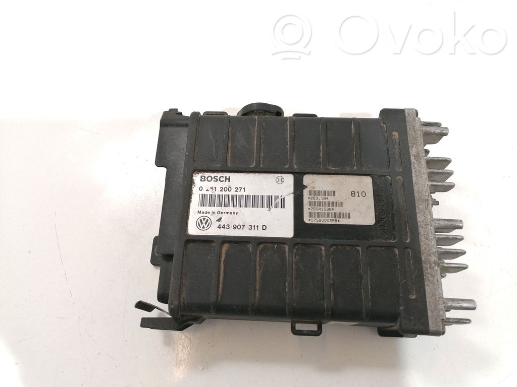 Volkswagen PASSAT B3 Engine control unit/module 