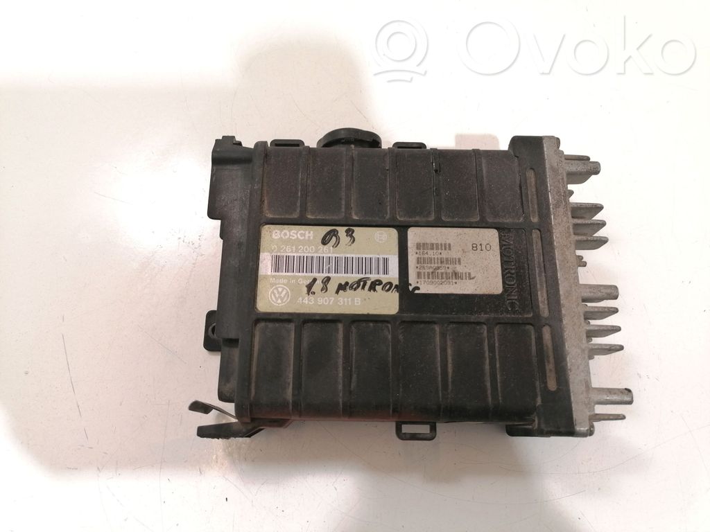Volkswagen PASSAT B3 Engine control unit/module 