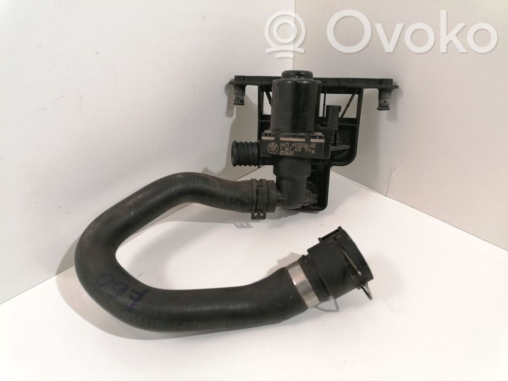 BMW 5 E60 E61 Coolant heater control valve 