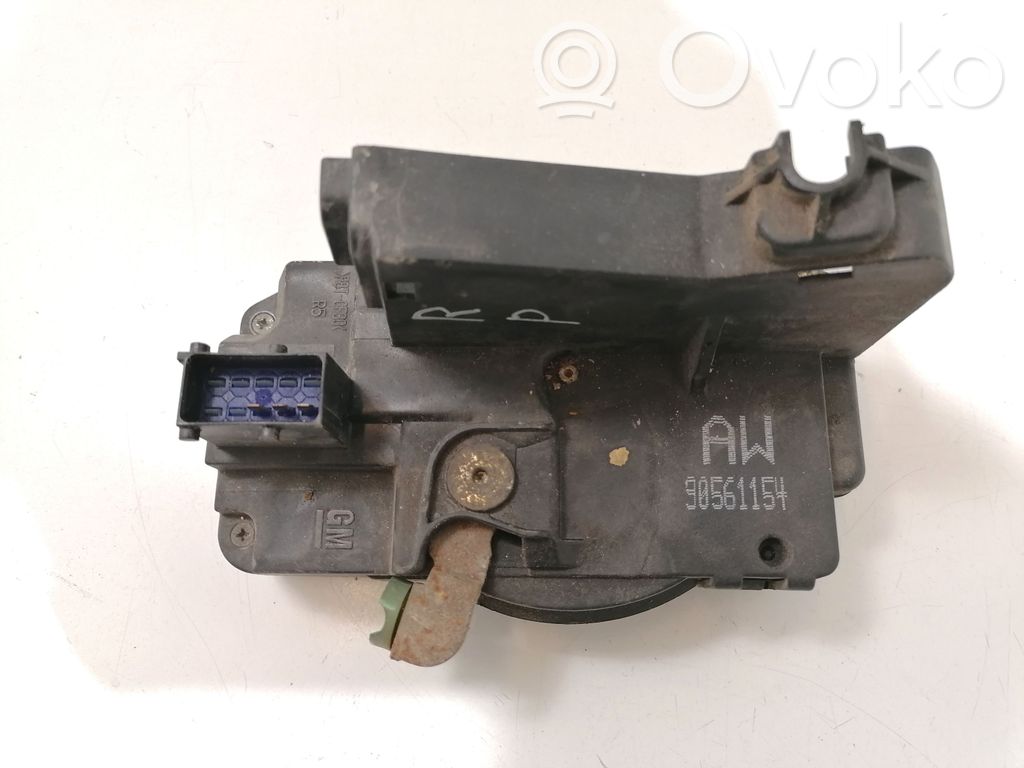 Opel Astra G Priekšpusē slēdzene 