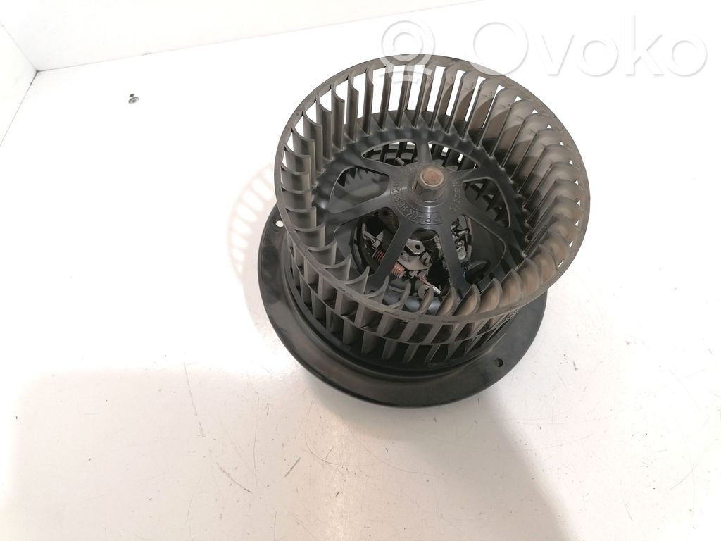 Volkswagen Sharan Pečiuko ventiliatorius/ putikas 