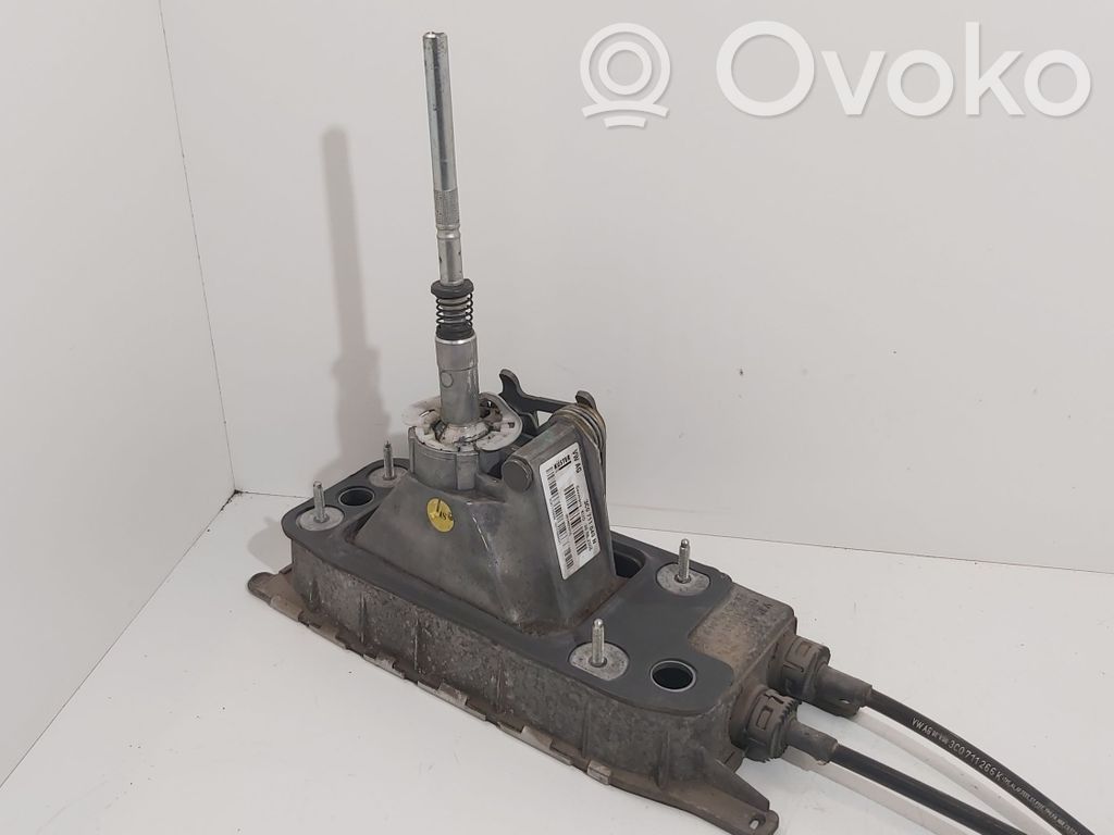 Volkswagen PASSAT B6 Selector caja de cambios 