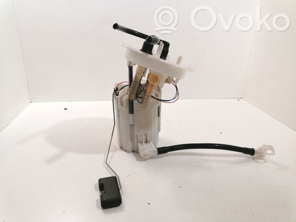 Audi A4 S4 B8 8K Pompe à carburant 